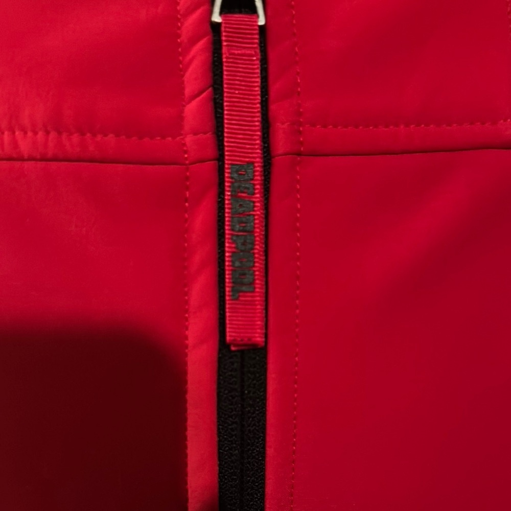 Official Marvel’s Deadpool Jacket - image 2